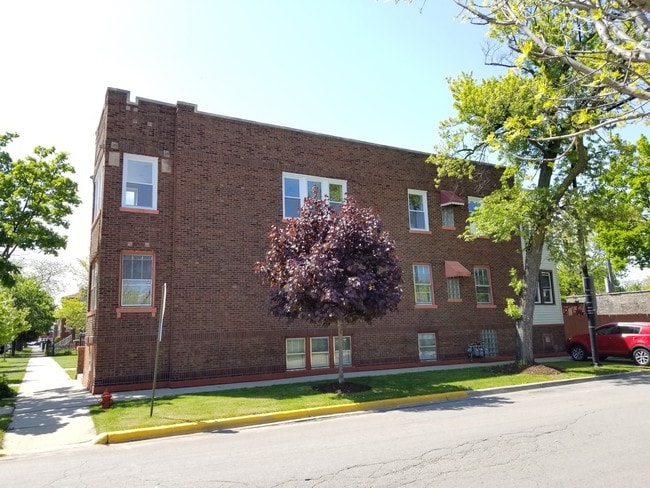 Building - 4700 W 21st St