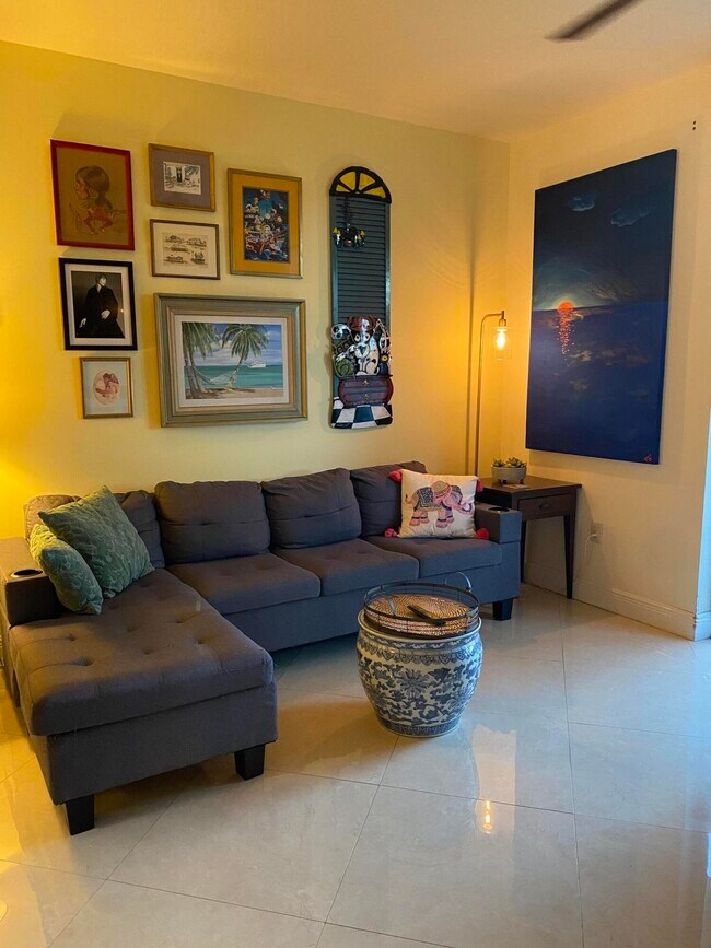Foto del edificio - 255 NE 3rd Ave