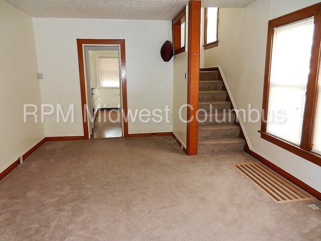 Building Photo - 33 N Brinker Ave