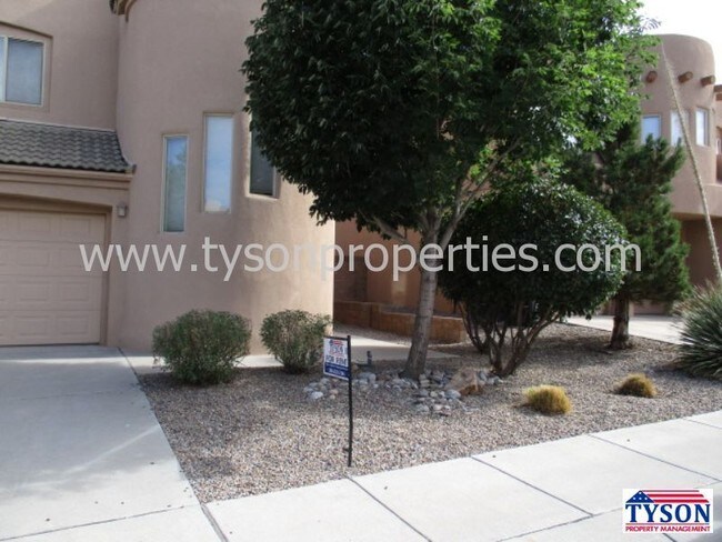 Building Photo - 7123 Calle Alegria NE
