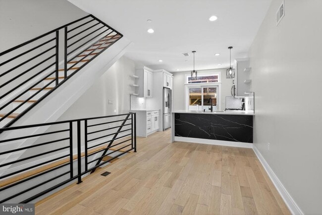 Foto del edificio - 2138 E Albert St