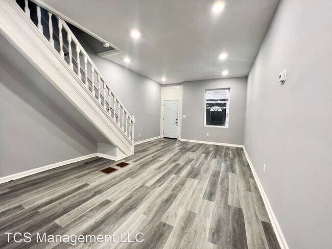 Building Photo - 4 br, 2.5 bath House - 5508 West Thompson ...