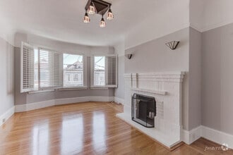 Building Photo - 259 2nd Ave