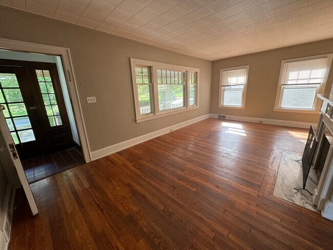 Foto del edificio - 2562 Queenston Rd