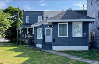 Building Photo - 119 St Davids Pl