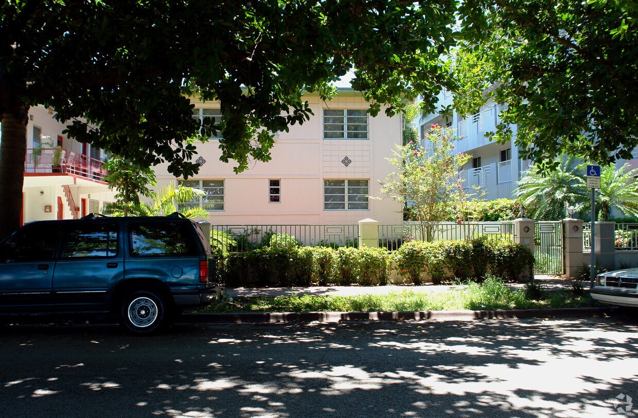 Primary Photo - 1407-1411 Meridian Ave