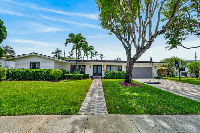 Foto del edificio - 8820 SW 85th Terrace