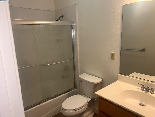 Foto del edificio - 426 Piper St