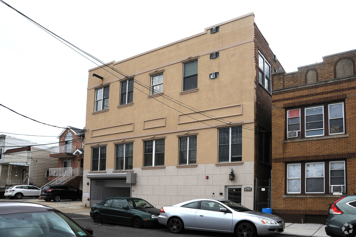 Building Photo - Polk Street Apartments