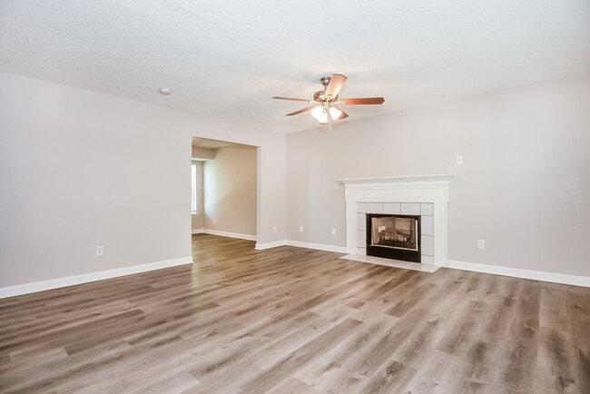 Building Photo - 326 Kingville Dr