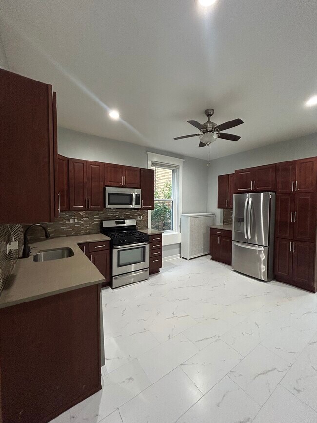 Foto del edificio - 1263 W Thorndale Ave