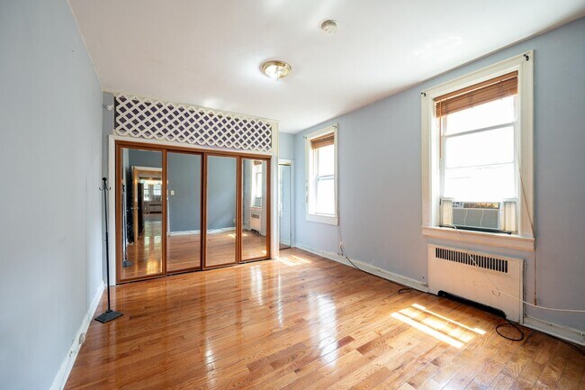 Foto del edificio - 101 Kensington Ave