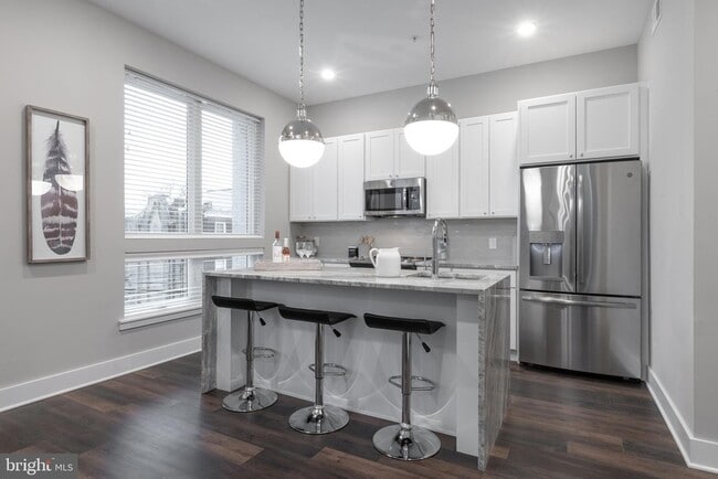Photo - 1555 Ridge Ave Apartment