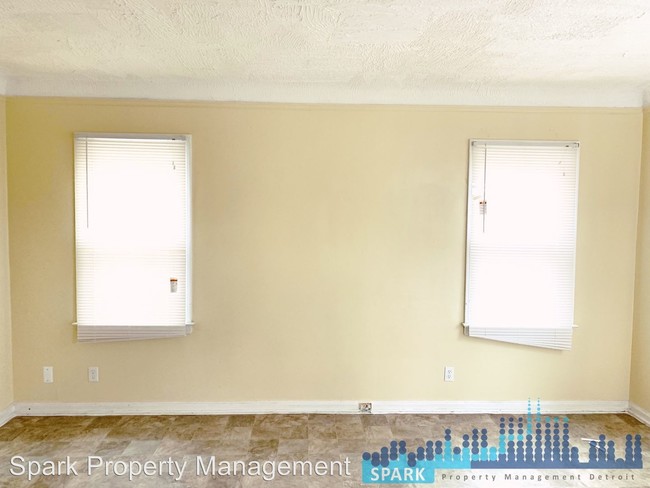 Foto del edificio - 2 br, 1 bath House - 16719 Biltmore