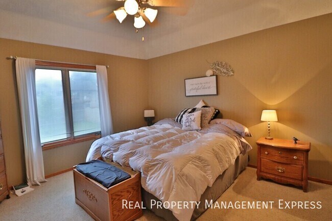 Foto del edificio - 3124 S Fernwood Ave