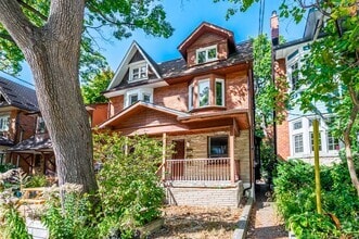 Building Photo - 110 Gothic Av
