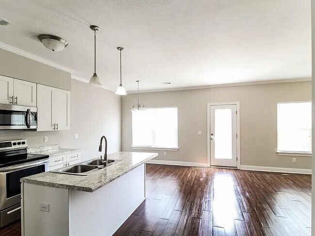 Building Photo - 4419 Castellon Way