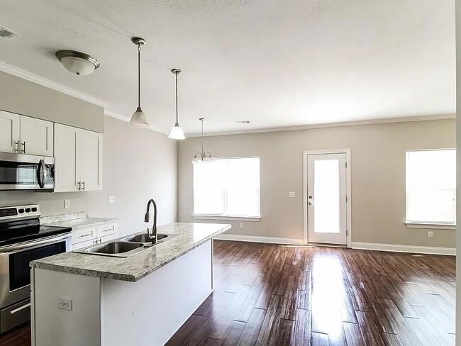 Foto del edificio - 4419 Castellon Way