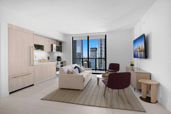 Building Photo - 601 NE 1st Ave