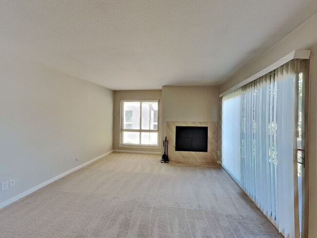 Photo - Adam's Point 2/2 Condo with a View!