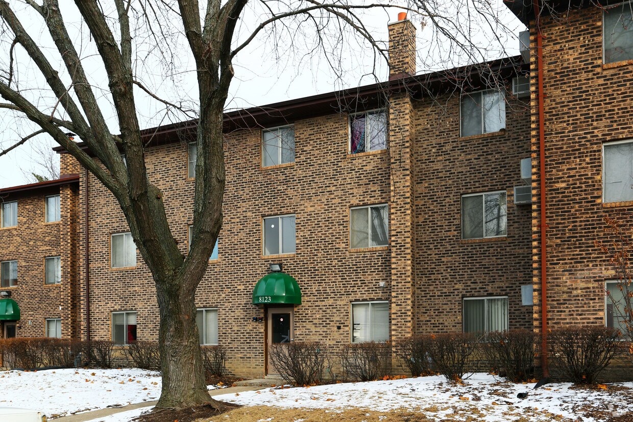 Building Photo - 8123 Waterbury Ct