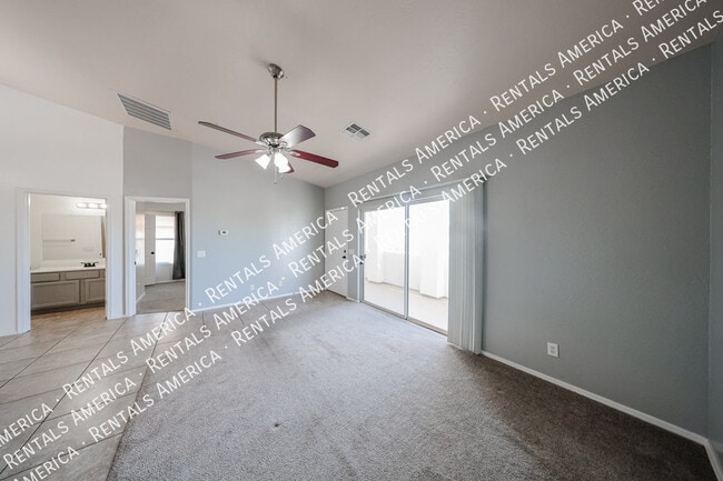 Foto del edificio - 2950 W Louise Dr