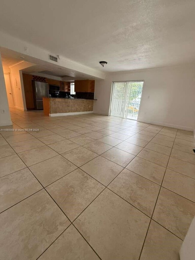 Building Photo - 2660 W 76th St