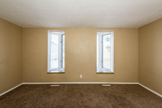 Foto del edificio - 704 S High St