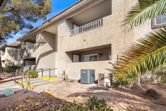 Building Photo - Fabulous Home!