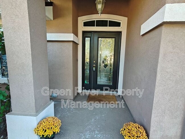 Building Photo - 1505 Majestic View Ln