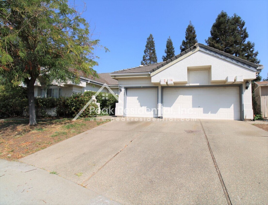 Primary Photo - 3 br, 2 bath House - 7801 Melfort Way