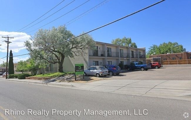 Primary Photo - 200 Hermosa Dr NE