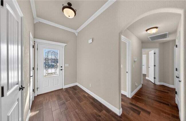 Foto del edificio - 1241 Kensington Dr