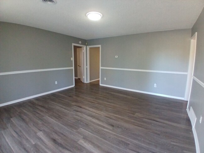 Building Photo - Very Nice Newly Rehabbed Home in Raleigh - $99 Move In Special