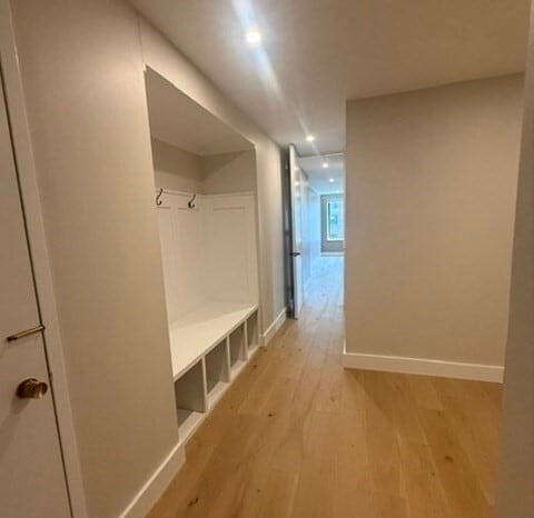 Building Photo - 65 E India Row