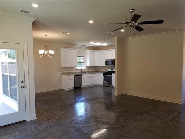 Building Photo - 42227 S Falcon Dr