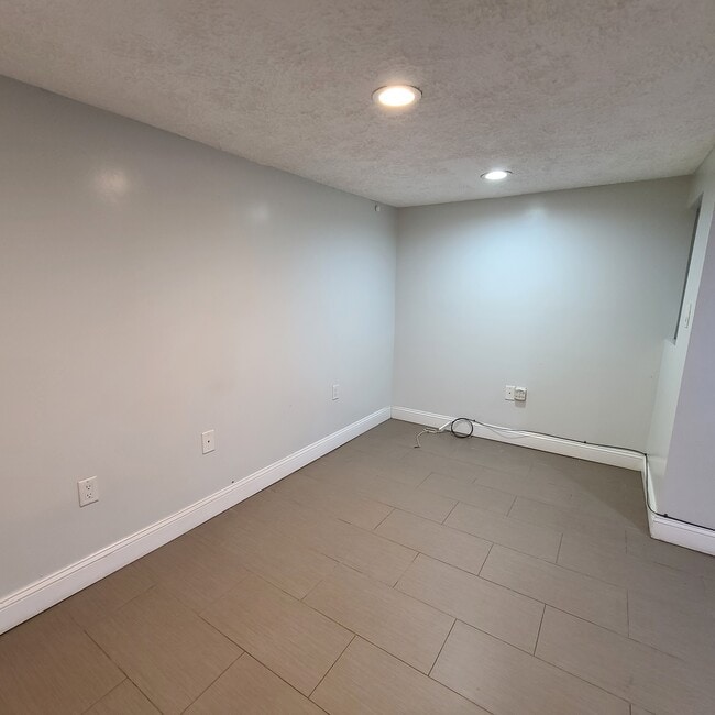 Foto del edificio - 242 46th St