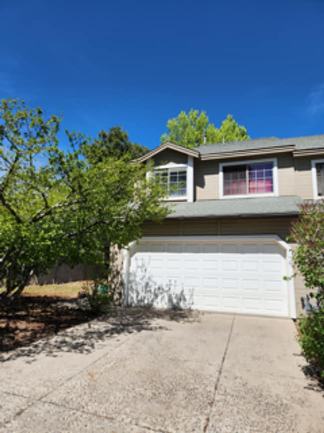 Building Photo - 2571 S Eureka Ln