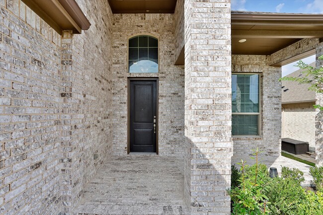 Brick entryway - 253 Gill Point Ln