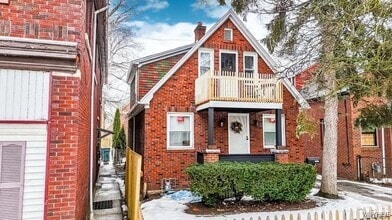 Building Photo - 1801 Niagara St