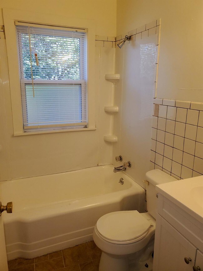 Foto del edificio - 437 Northside Dr