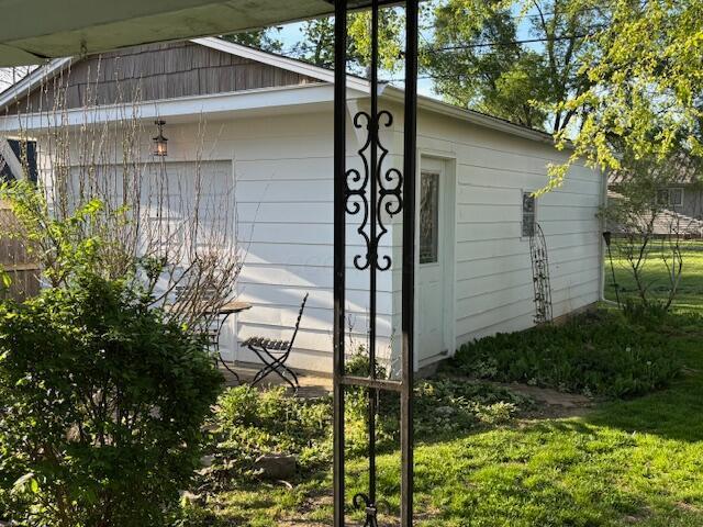 Foto del edificio - 320 Rosslyn Ave