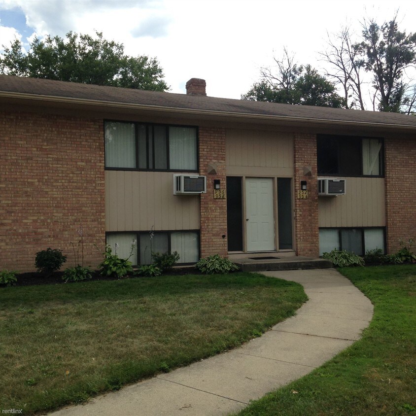 Primary Photo - 2 br, 1 bath 4plex - 956 33rd St SE