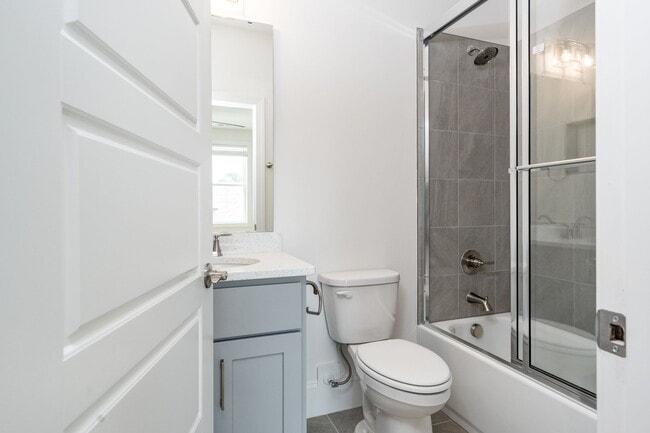 Building Photo - 3821 Sperry Ct