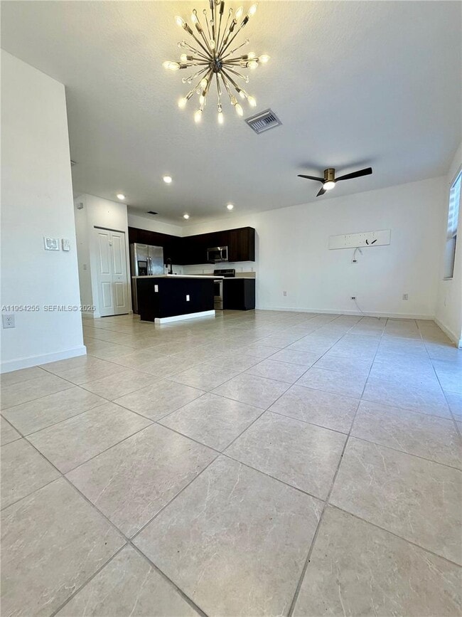 Foto del edificio - 405 NE 208th Terrace