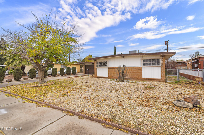 Building Photo - 5113 Jerry Dr