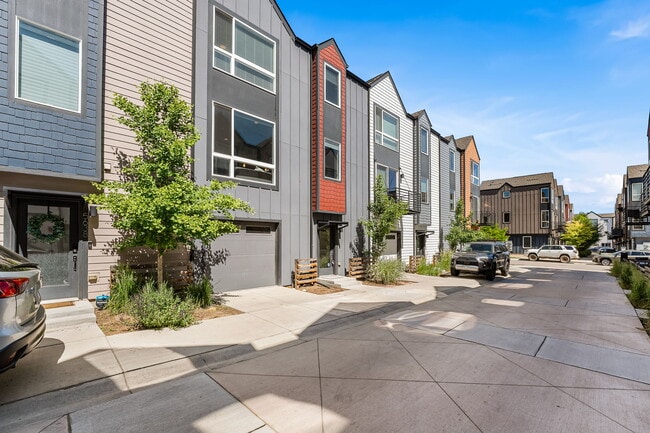 Photo - 5642 W 10th Pl Townhome
