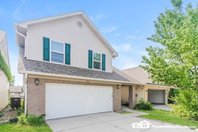 Building Photo - **MOVE IN SPECIAL!** Beautiful Newly Renov...