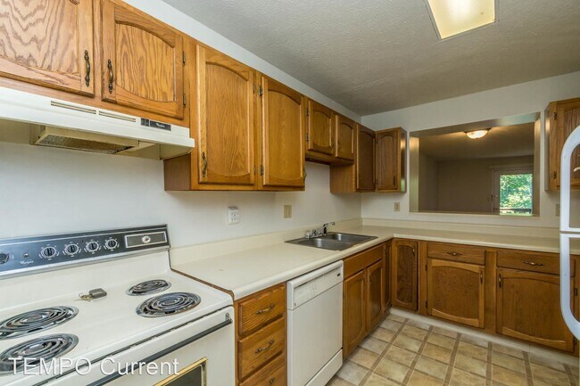 Building Photo - 2313 E Winding Brook Ct