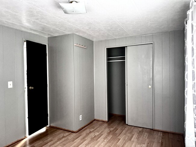 Building Photo - 2020 Sage Ln